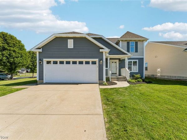 4044 Primrose Way , Lorain, OH 44053