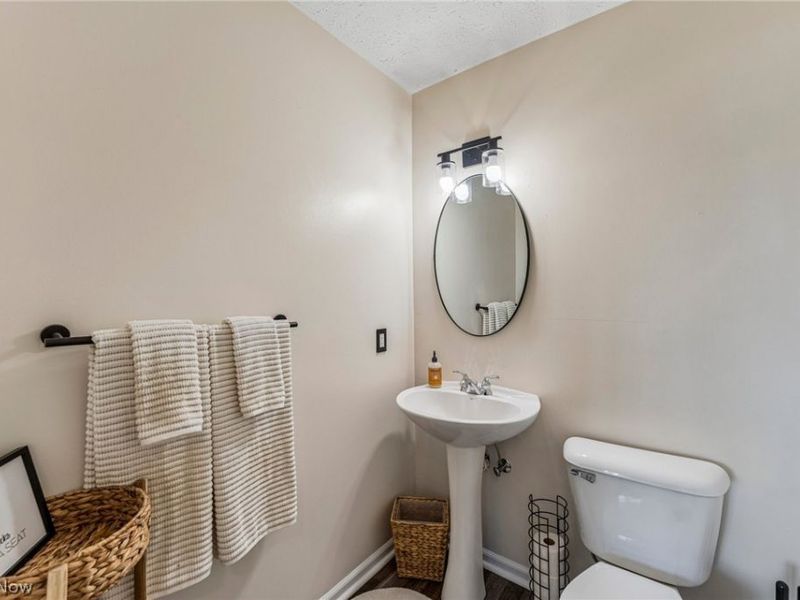 4044 Primrose Way , Lorain, OH 44053 Photo 28