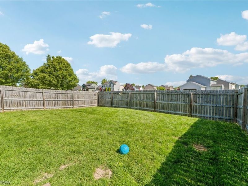 4044 Primrose Way , Lorain, OH 44053 Photo 40