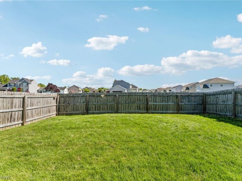4044 Primrose Way , Lorain, OH 44053 Photo 41
