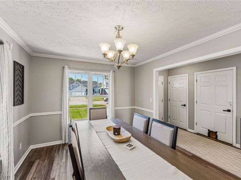 4044 Primrose Way , Lorain, OH 44053 Photo 8