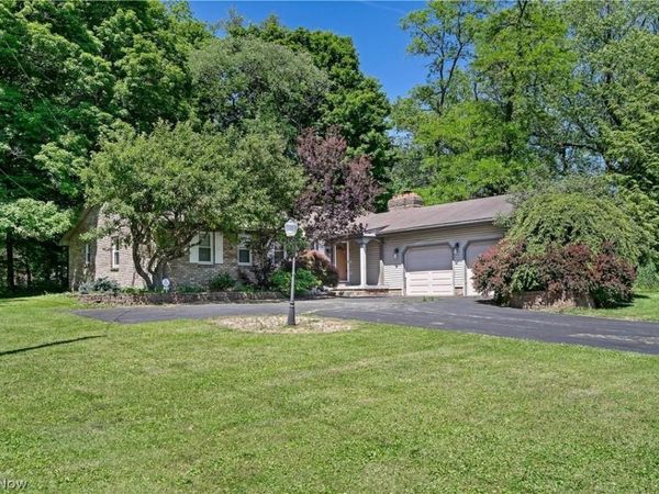 2978 Lynn Road , Canfield, OH 44406