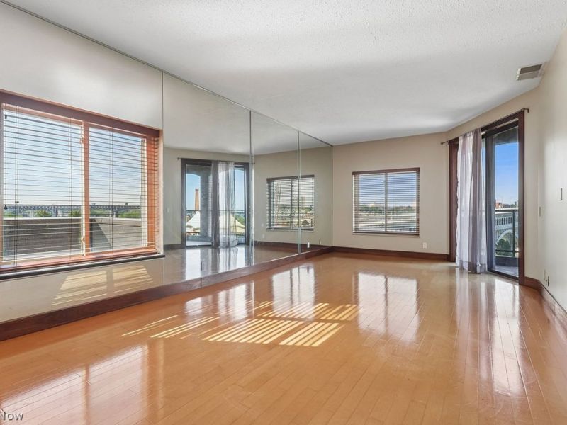 1444 W 10th Street, Unit 608, Cleveland, OH 44113 Photo 4