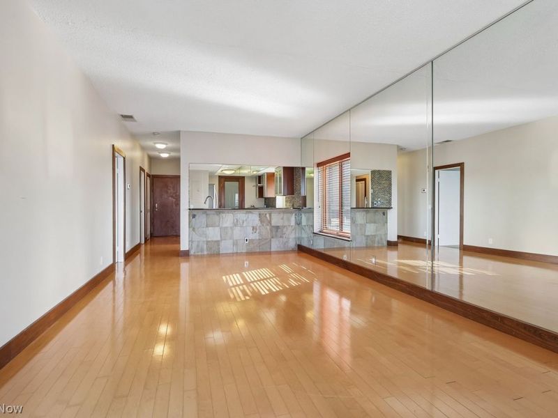 1444 W 10th Street, Unit 608, Cleveland, OH 44113 Photo 8