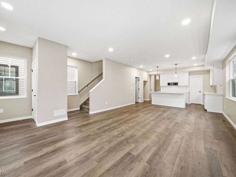 3011 Monroe Avenue , Cleveland, OH 44113 Photo 6