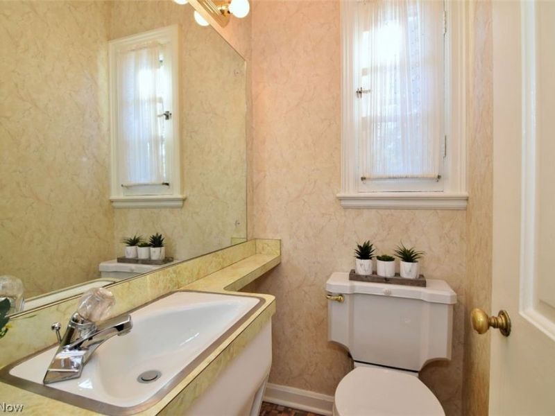 3118 Keswick Road , Shaker Heights, OH 44120 Photo 19