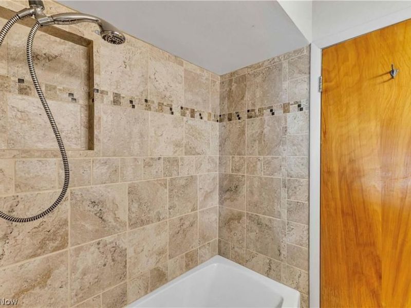 1700 Southbend Drive , Rocky River, OH 44116 Photo 17