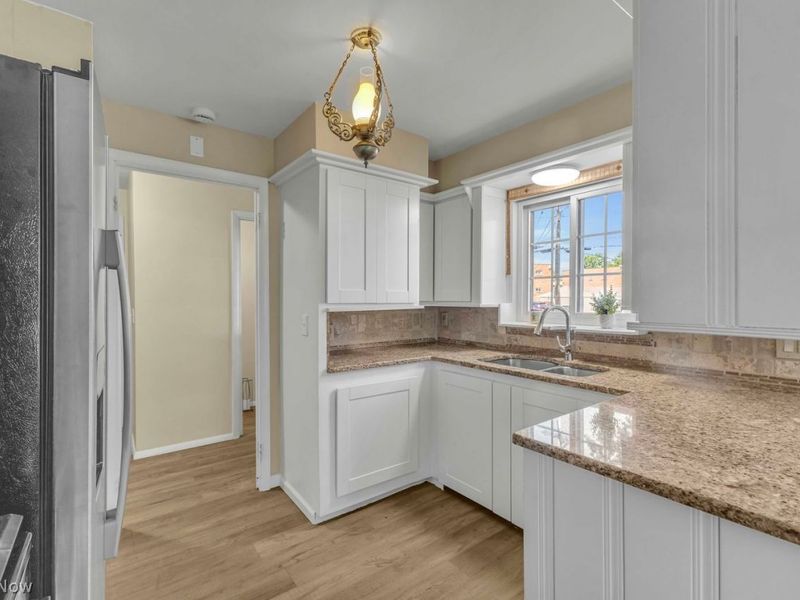1700 Southbend Drive , Rocky River, OH 44116 Photo 5