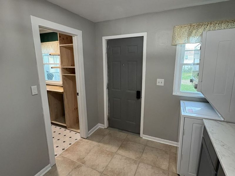 3425 Pickett Road , Lorain, OH 44053 Photo 25