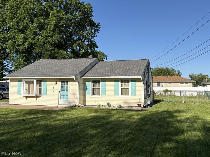 3425 Pickett Road , Lorain, OH 44053 Photo 5
