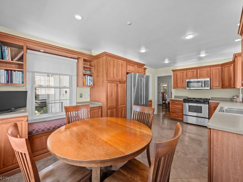 20650 Almar Drive , Shaker Heights, OH 44122 Photo 14