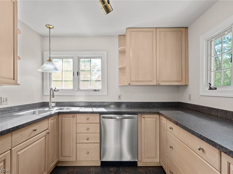 3007 Manchester Road , Shaker Heights, OH 44122 Photo 17