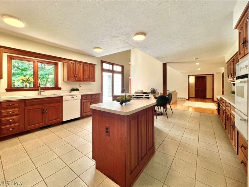 7900 Mayfield Road , Gates Mills, OH 44040 Photo 17