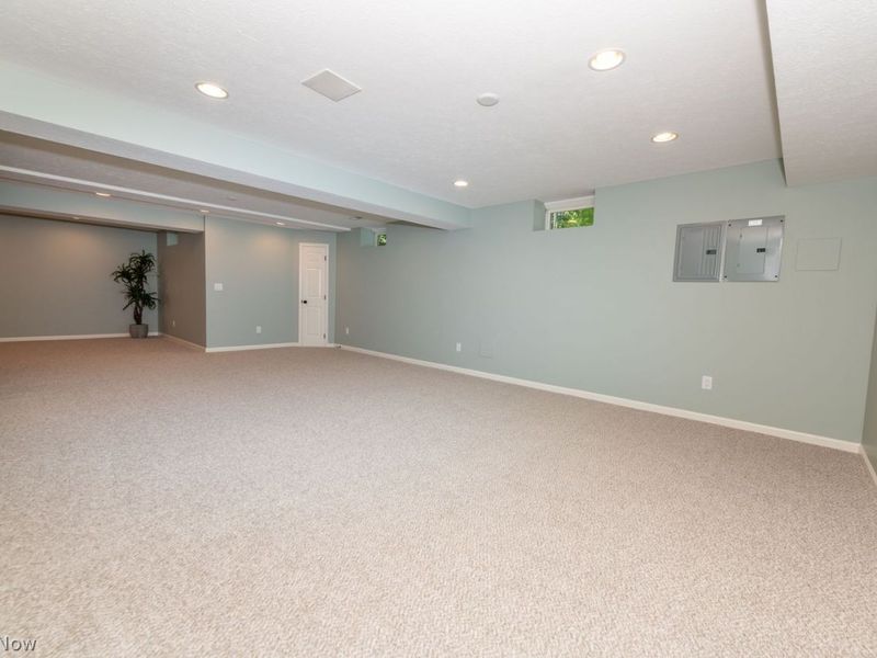491 Oaklawn Court , Aurora, OH 44202 Photo 23