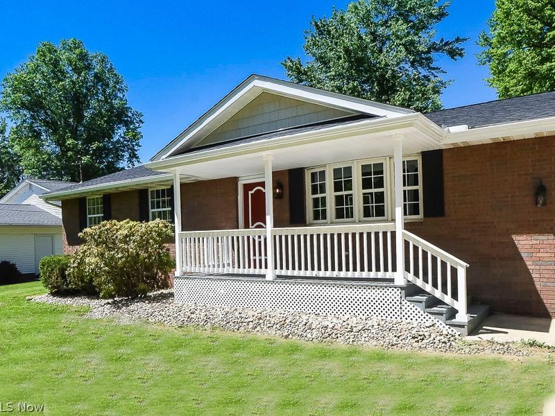 509 Towson Drive NW, Champion, OH 44483 Photo 2