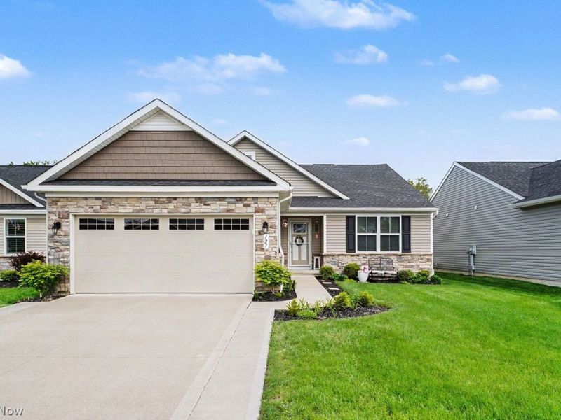 127 Beaver Creek Trail, Amherst, OH 44001 Photo 1