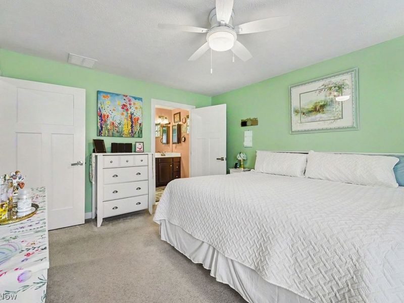 127 Beaver Creek Trail, Amherst, OH 44001 Photo 21