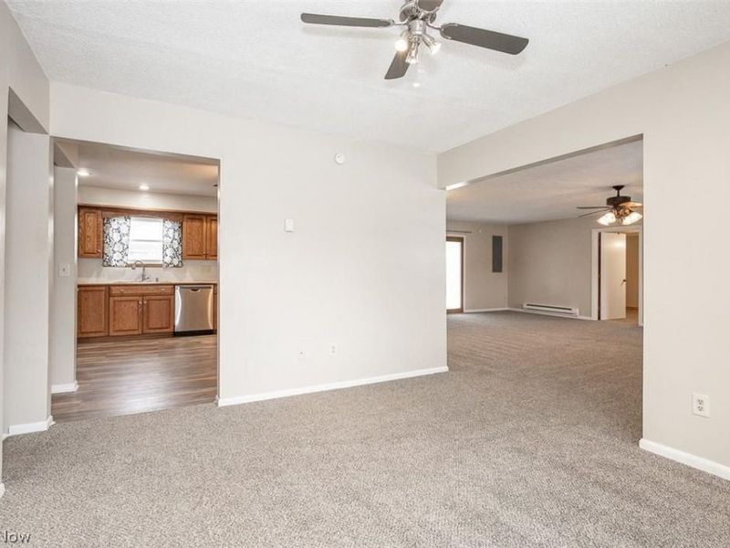 6501 Fox Tail Lane , Amherst, OH 44001 Photo 6