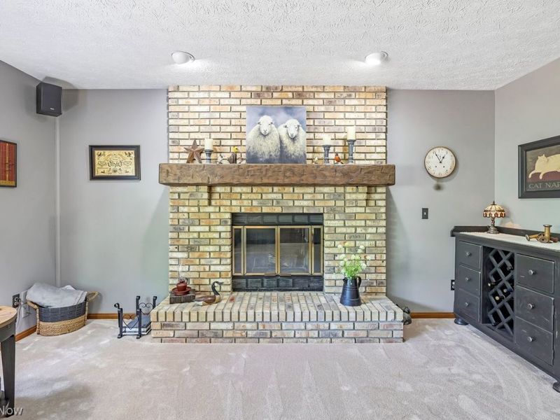19585 Castletown Drive , Strongsville, OH 44136 Photo 20