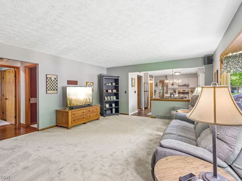 19585 Castletown Drive , Strongsville, OH 44136 Photo 21