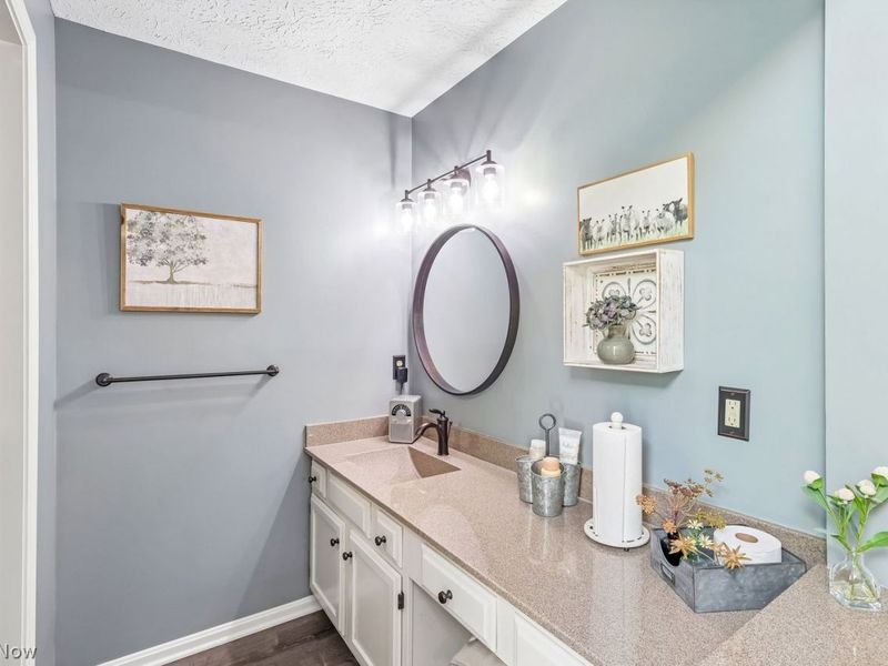 19585 Castletown Drive , Strongsville, OH 44136 Photo 33