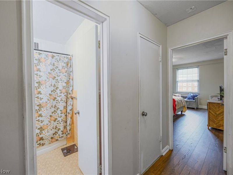 13800 Fairhill Road , Unit 509, Shaker Heights, OH 44120 Photo 17
