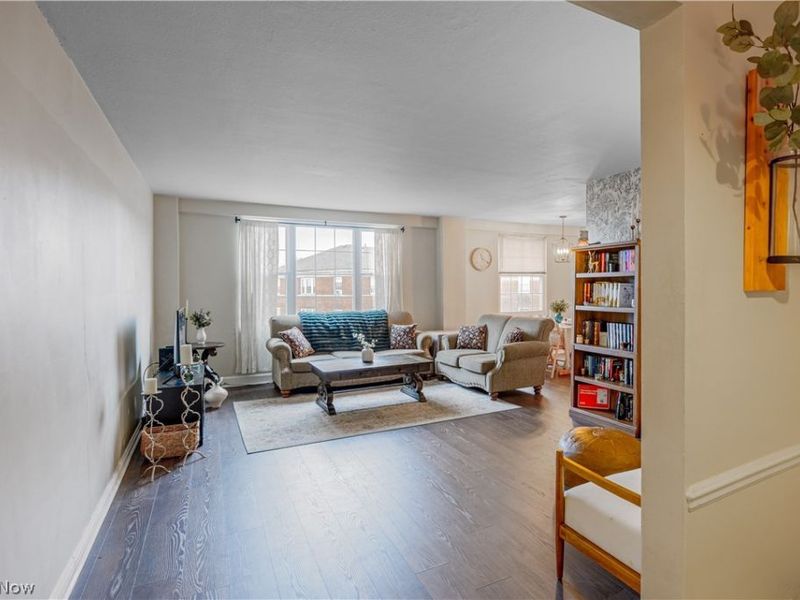 13800 Fairhill Road , Unit 509, Shaker Heights, OH 44120 Photo 2