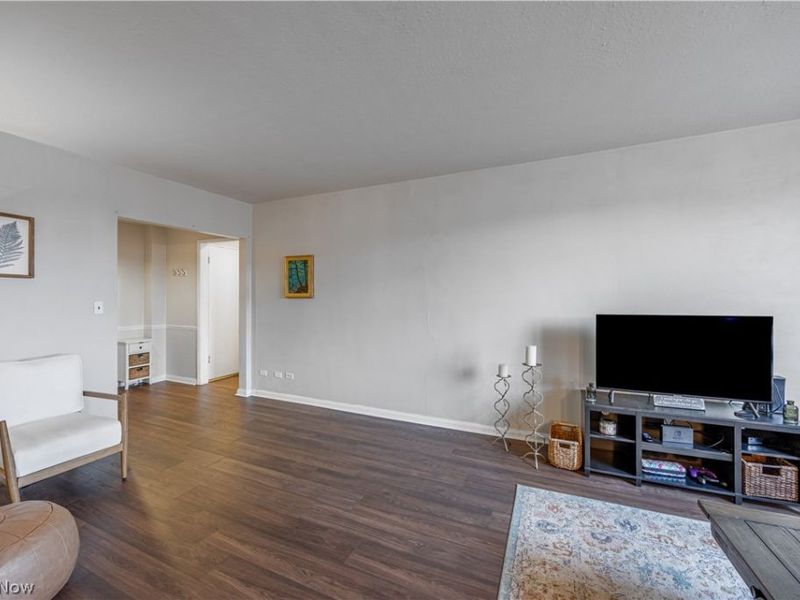 13800 Fairhill Road , Unit 509, Shaker Heights, OH 44120 Photo 4