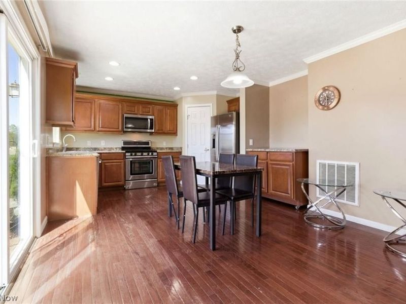 Ravenna, OH 44266 Photo 6