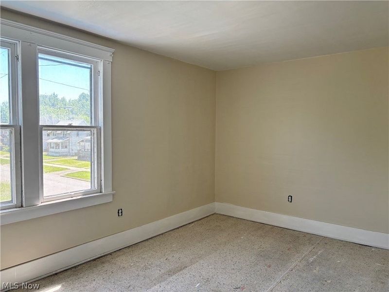 972 Front Street SW, Warren, OH 44485 Photo 8
