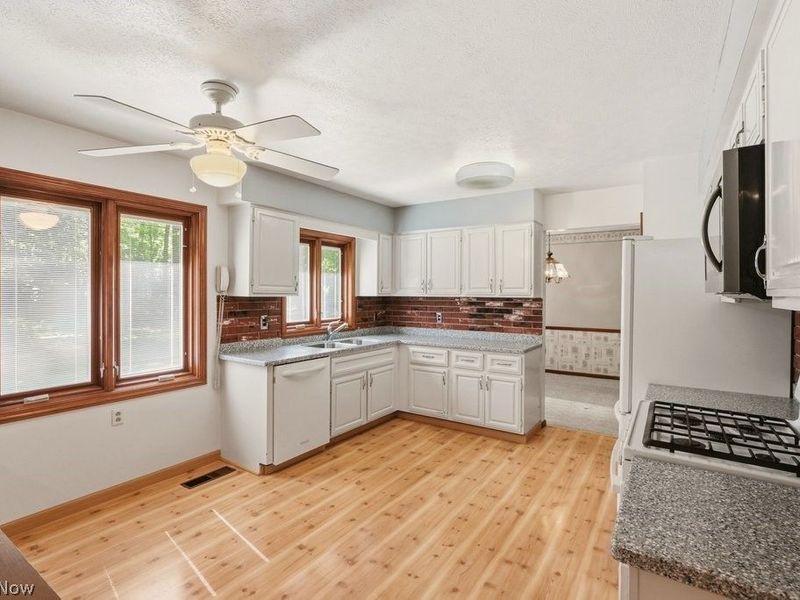 8017 S Gannett Road , Northfield, OH 44067 Photo 26