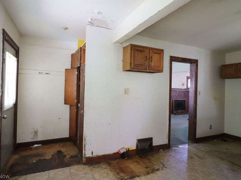 979 Mercer Avenue , Akron, OH 44320 Photo 10