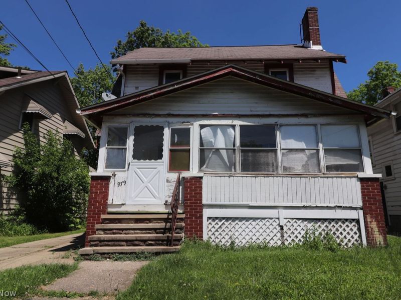979 Mercer Avenue , Akron, OH 44320 Photo 2