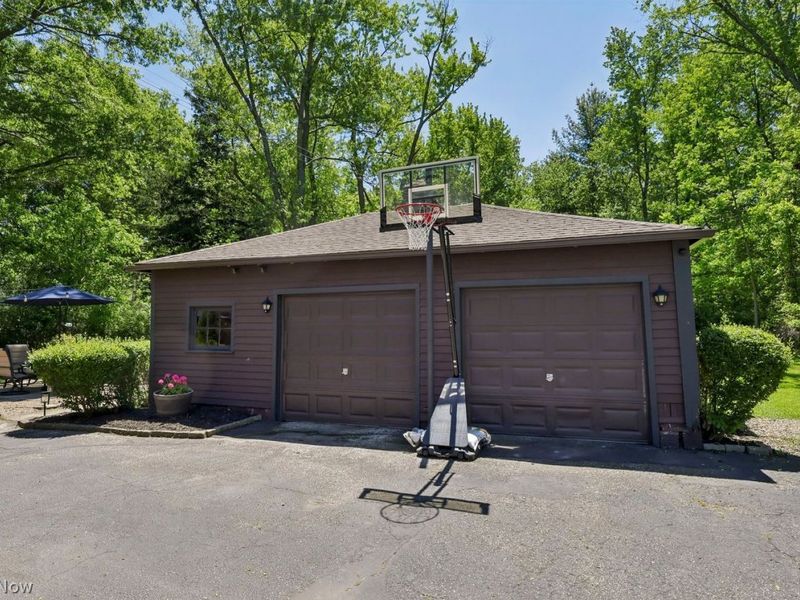 19449 Westwood Drive , Strongsville, OH 44149 Photo 39