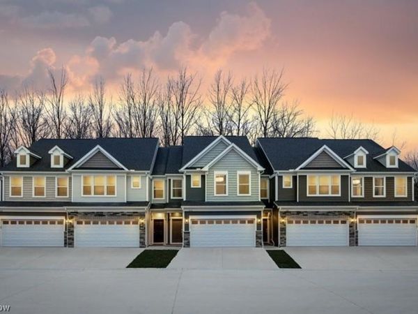 733 N Greenway Drive , Westlake, OH 44145