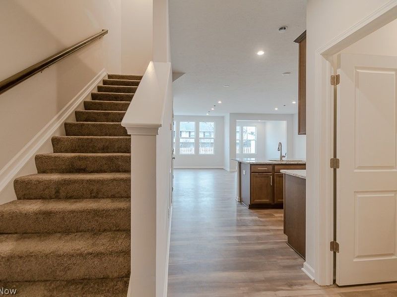 733 N Greenway Drive , Westlake, OH 44145 Photo 9