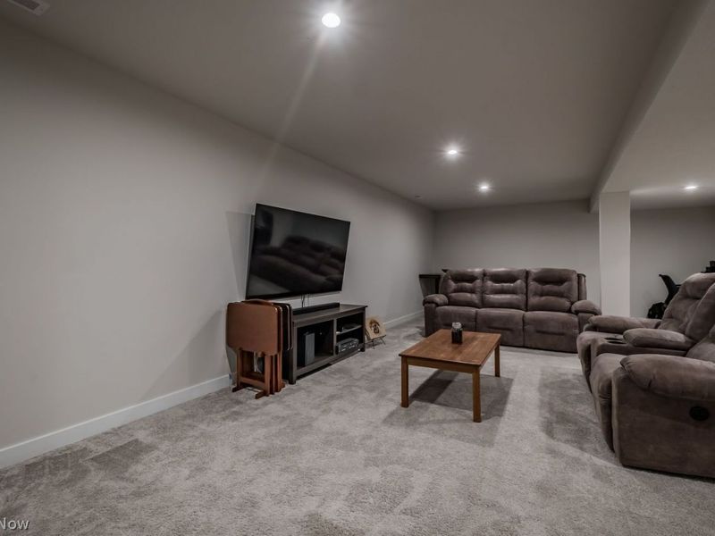 7906 Cobbler Avenue NE, Canton, OH 44721 Photo 28