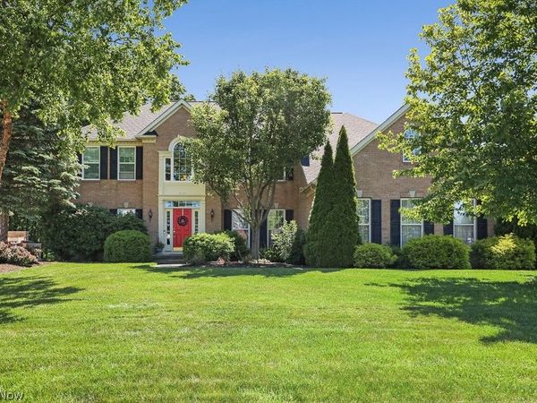 3395 Napa Boulevard , Avon, OH 44011