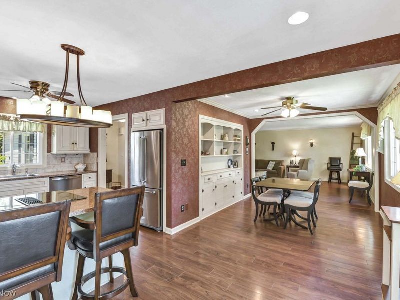 431 Powell Drive , Bay Village, OH 44140 Photo 11
