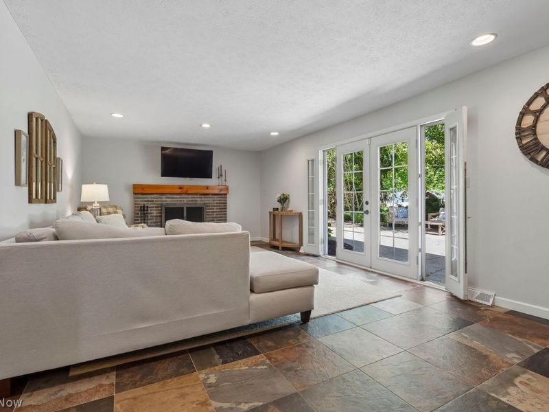 34165 Sherbrook Park Drive , Solon, OH 44139 Photo 15