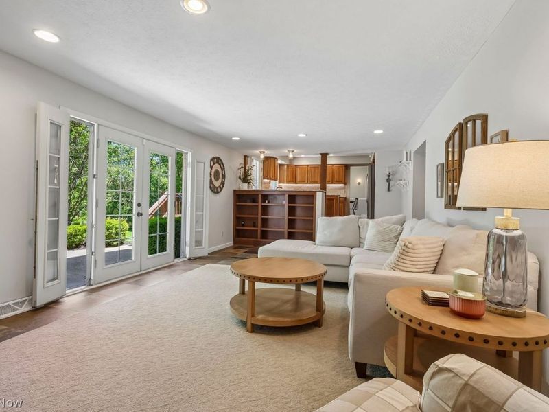 34165 Sherbrook Park Drive , Solon, OH 44139 Photo 17