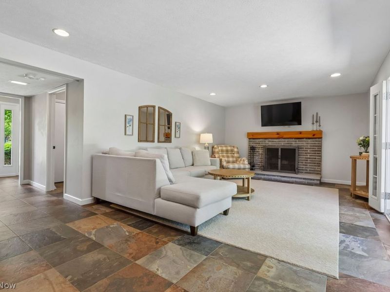 34165 Sherbrook Park Drive , Solon, OH 44139 Photo 18