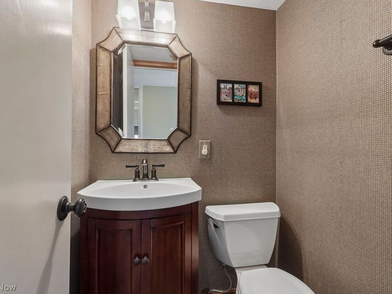 34165 Sherbrook Park Drive , Solon, OH 44139 Photo 21