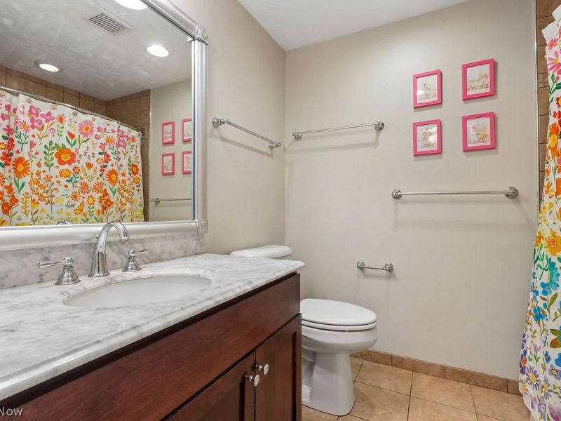 34165 Sherbrook Park Drive , Solon, OH 44139 Photo 32