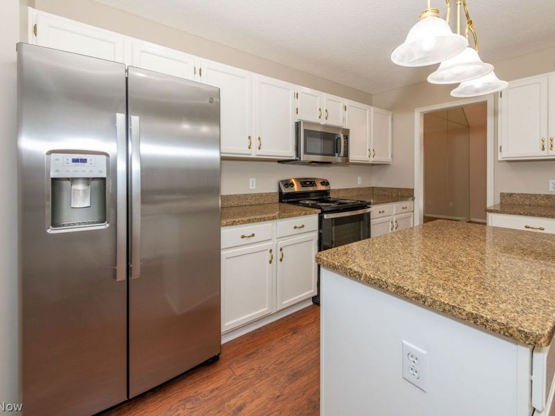 277 Adena Trace , Akron, OH 44321 Photo 13