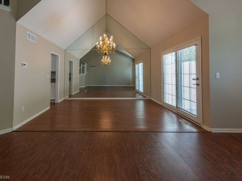 277 Adena Trace , Akron, OH 44321 Photo 9