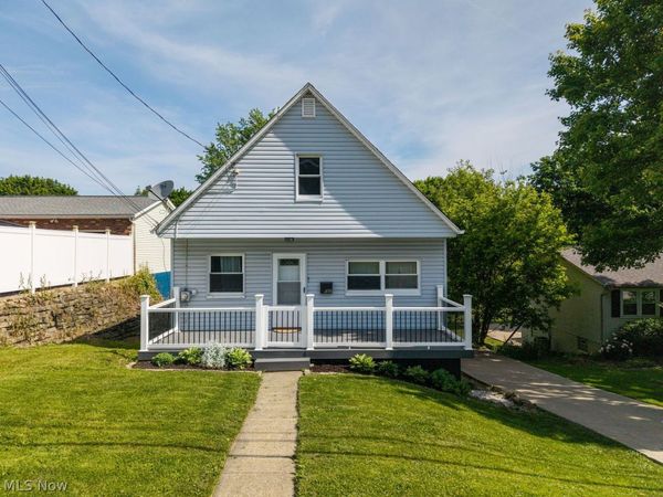 498 Oak Street , Wadsworth, OH 44281