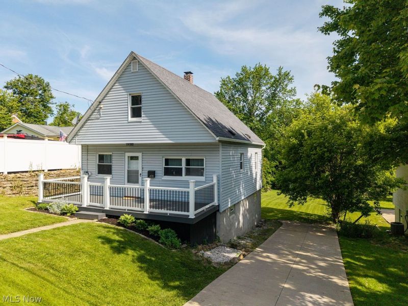 498 Oak Street , Wadsworth, OH 44281 Photo 2