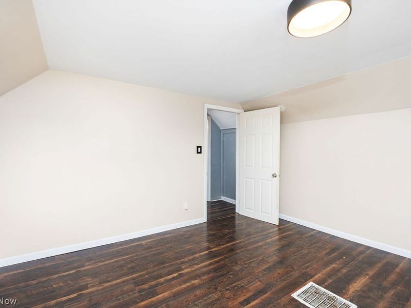 498 Oak Street , Wadsworth, OH 44281 Photo 22