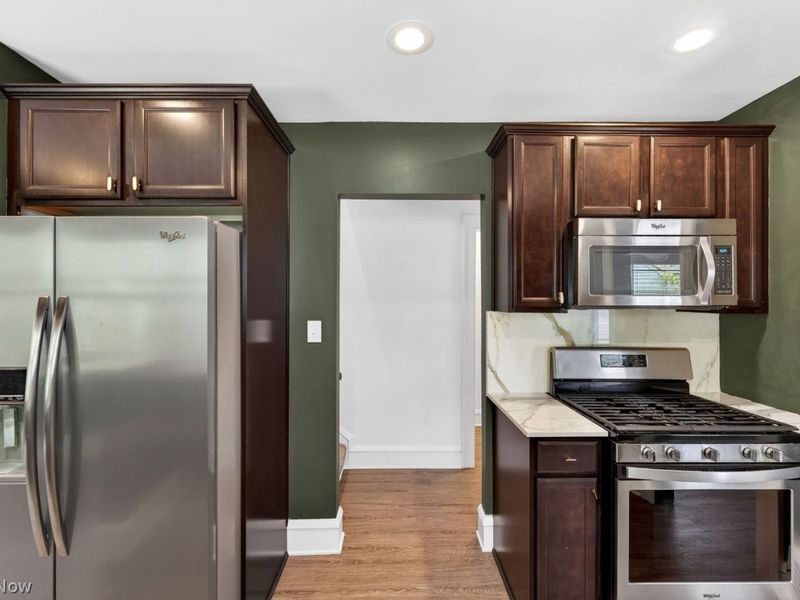 4280 W 229th Street , Fairview Park, OH 44126 Photo 15